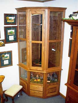 Corner Gun Cabinet with lower Quail Display