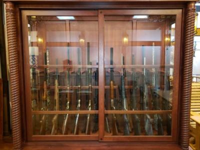 Mitcham-24-Gun-Antique-Gun-Cabinet-2021008