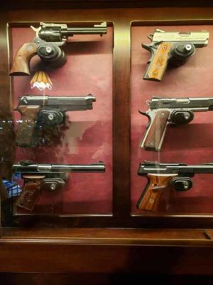 Toomey-12-Gun-Cabinet-Pistol-Display-20200720-039