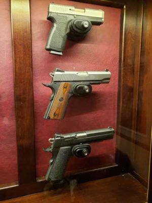 Toomey-12-Gun-Cabinet-Pistol-Display-20200720-040