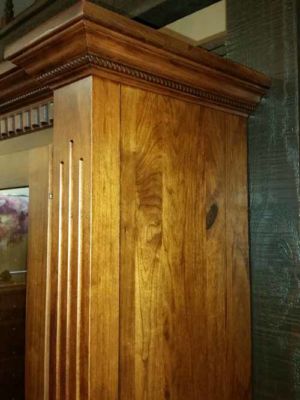 Satterfield-12-gun-bookcase-wall-fluted Mission Posts W Wide Rope Crown