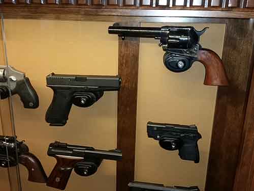 Amish Custom Pistol Displays